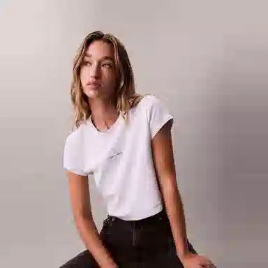 CALVIN KLEIN Logo T