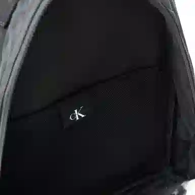 CALVIN KLEIN