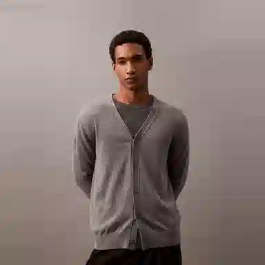 CALVIN KLEIN V
