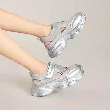 珂卡芙 牛皮革 时尚简约运动百搭镂空舒适 沙滩凉鞋 女款