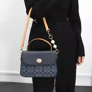 GUYI COACHmmarlie 24