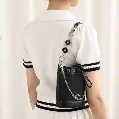 GUYI COACH