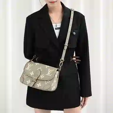 GUYI LV Diane