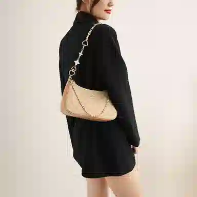 GUYI COACH