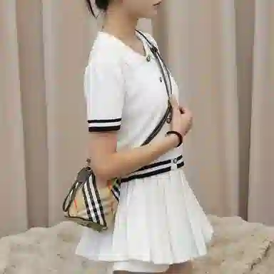 GUYI Burberry