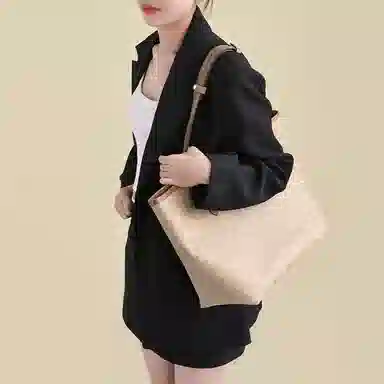 GUYI COACHcity30 33