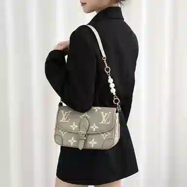 GUYI LV Diane