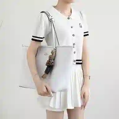 GUYI COACHcity33 30