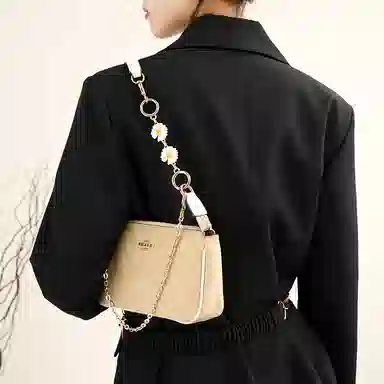 GUYI COACH Nolita 19