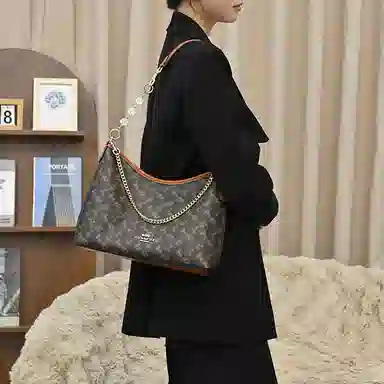 GUYI COACH Laurel coach