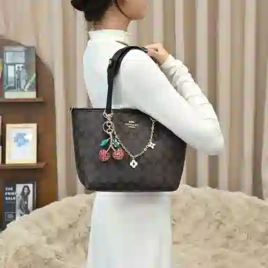 GUYI COACH City23