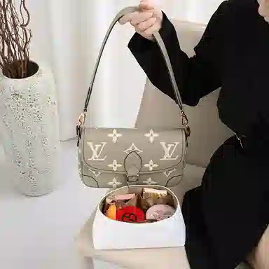 GUYI LV Diane
