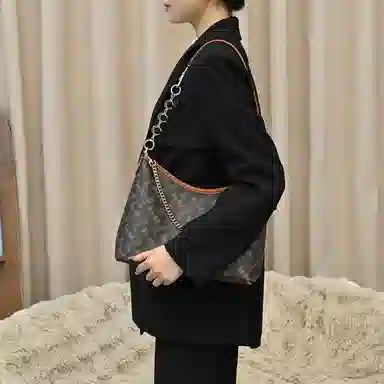 GUYI COACH Laurel coach