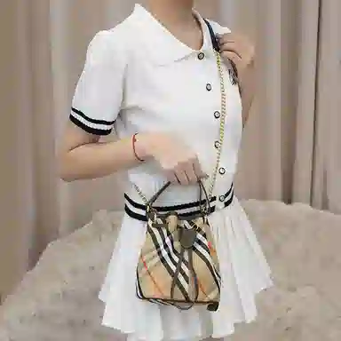GUYI Burberry