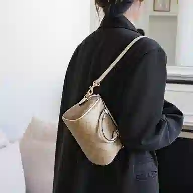 GUYI COACHLacey 18diy