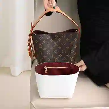 GUYI LOUIS VUITTON ALL IN BB