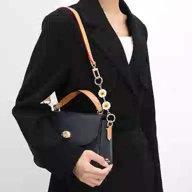 GUYI COACHmmarlie 24