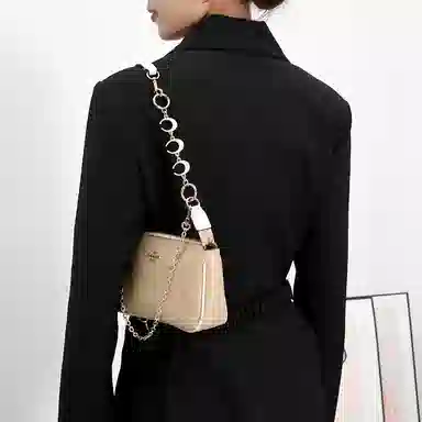 GUYI COACH Nolita 19