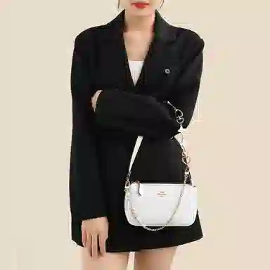 GUYI COAHCnolita19 DIY