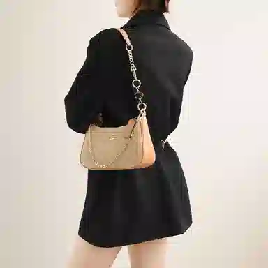 GUYI COACH