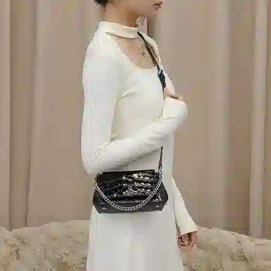 GUYI Vivienne Westwood HAZEL