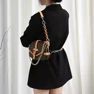 GUYI LV Saumur bb