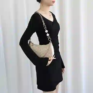 GUYI COACH Teri24