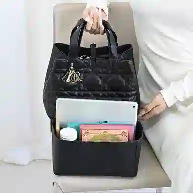 GUYI DIOR Toujours
