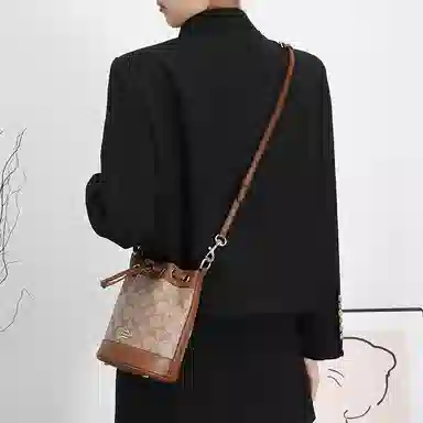 GUYI COACHDempsey1415mini