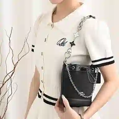 GUYI COACH