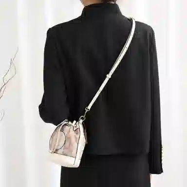 GUYI COACHDempsey1415mini