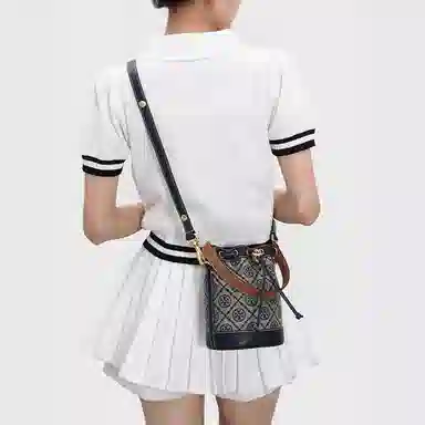 GUYI TB T Monogram