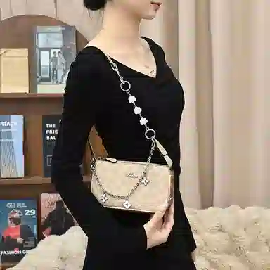 GUYI CoachNolita19