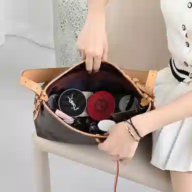 GUYI LV Carryall