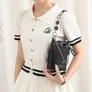 GUYI COACH