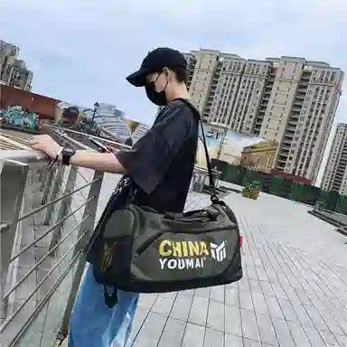 醇龙 小众休闲简约多功能短途旅游时尚百搭 尼龙 旅行包 男女同款情侣款 粉/玫红/卡其/黄/黑/绿