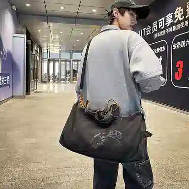 醇龙 单肩圆筒形休闲健身衣物斜挎包 帆布 手提旅行包 男女同款情侣款 多色