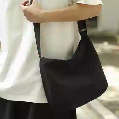 醇龙 休闲斜挎包百搭简约尼龙单肩包大容量日系复古背包 男女通用 多色