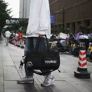 醇龙 中性风休闲简约旅游时尚百搭多功能 尼龙布 旅行包 男女同款情侣款 黑/黄/紫/红/灰/青绿/粉