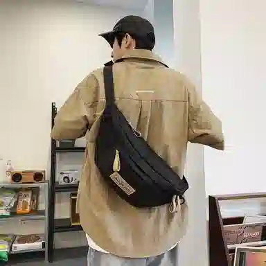 醇龙  大容量休闲运动工装旅游 尼龙 胸包 男女同款情侣款 多色