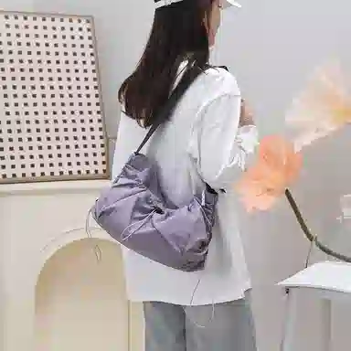 醇龙 时尚百搭外出通勤休闲高颜值斜挎包 尼龙 单肩包 女款 多色