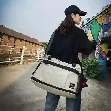 醇龙 中性风休闲简约短途旅游时尚百搭 尼龙 旅行包 常规 男女同款情侣款 黑/红/黄/卡其/青绿/军绿/粉