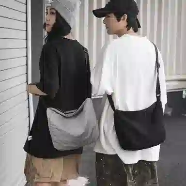 醇龙 休闲斜挎包百搭简约尼龙单肩包大容量日系复古背包 男女通用 多色