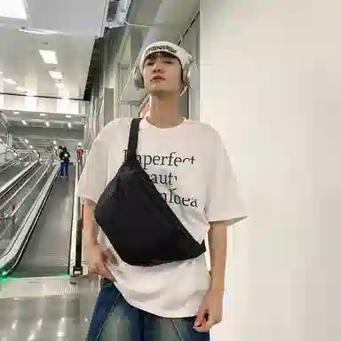 醇龙 尼龙布 男女通用 拉链开合百搭通勤 多色 胸包