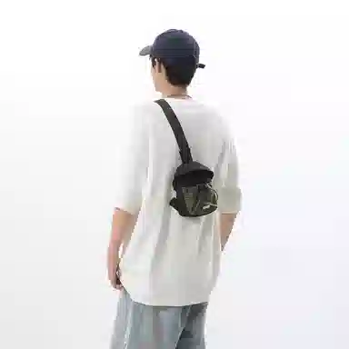 醇龙 休闲百搭个性轻便 尼龙 斜挎包 男女同款情侣款 多色