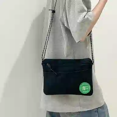 醇龙  尼龙男女通用日韩潮牌旅行多功能零钱手机轻薄收纳单肩斜挎包 多色