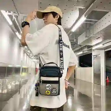 醇龙 轻便百搭小背潮牌手机包休闲斜挎包手提 尼龙 单肩包 常规 男女同款情侣款 黑/墨绿/黑白/卡其/灰