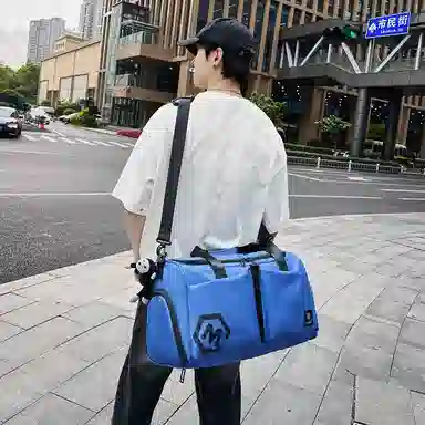 醇龙 多口袋 大容量 干湿分离 尼龙布 单肩斜挎旅行包 常规 男女同款情侣款 黑/卡其/粉/黄/红/青绿/蓝/军绿