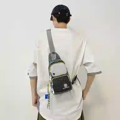 醇龙  斜挎包时尚胸包男女通用尼龙单肩包休闲外出旅游小背包运动包 多色