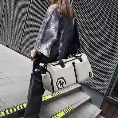 醇龙 多口袋 大容量 干湿分离 尼龙布 单肩斜挎旅行包 常规 男女同款情侣款 黑/卡其/粉/黄/红/青绿/蓝/军绿